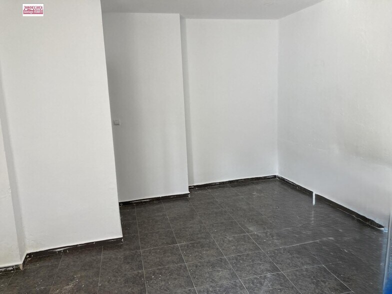 Retail in Benifaió, Valencia for sale - Building Photo - Image 1 of 10