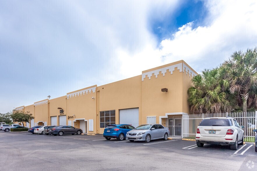 3892 NW 125th St, Opa Locka, FL 33054