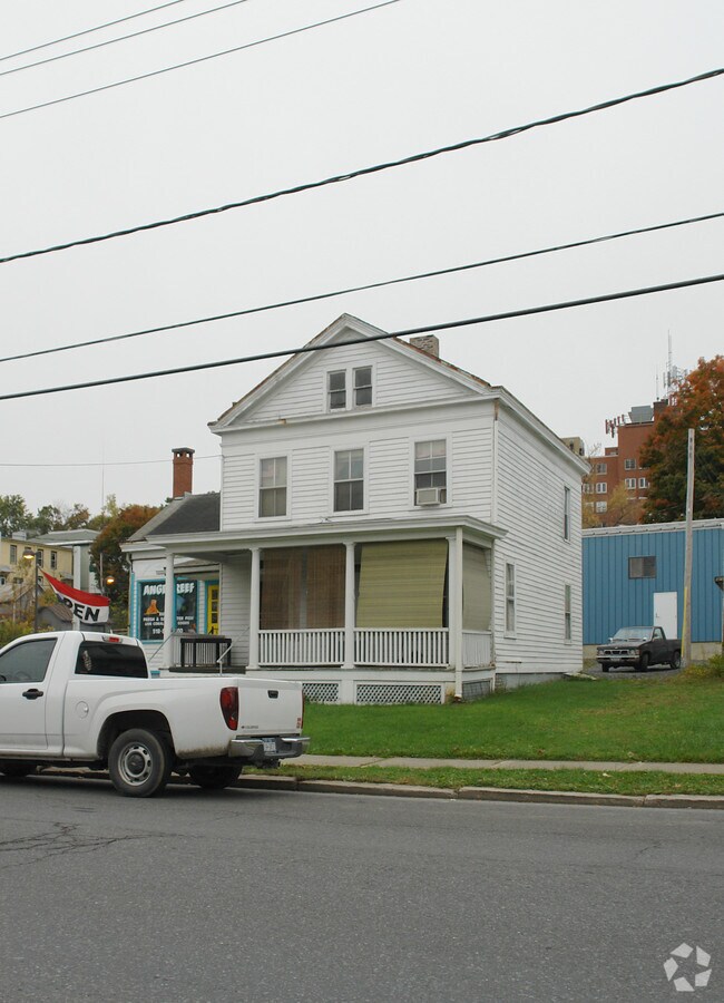 4955 Green St, Hudson, NY 12534