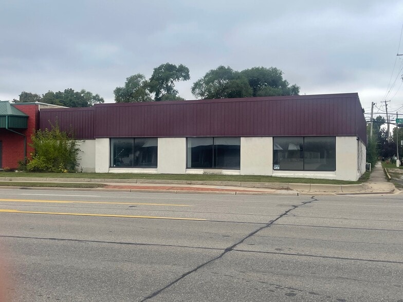 319 N Mission St, Mt Pleasant, MI for sale - Building Photo - Image 1 of 11