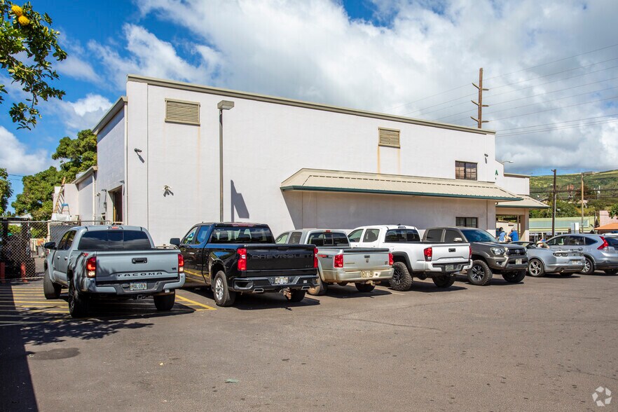9894 Kaumualii Hwy, Waimea, HI for lease - Building Photo - Image 3 of 3