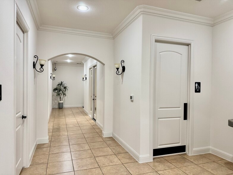 3419 Cross Timbers Rd, Flower Mound, TX for sale - Building Photo - Image 3 of 5