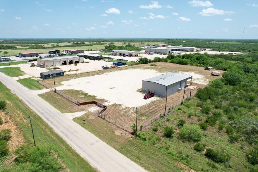 1273 County Road 429, Pleasanton, TX for lease - Aerial - Image 2 of 8