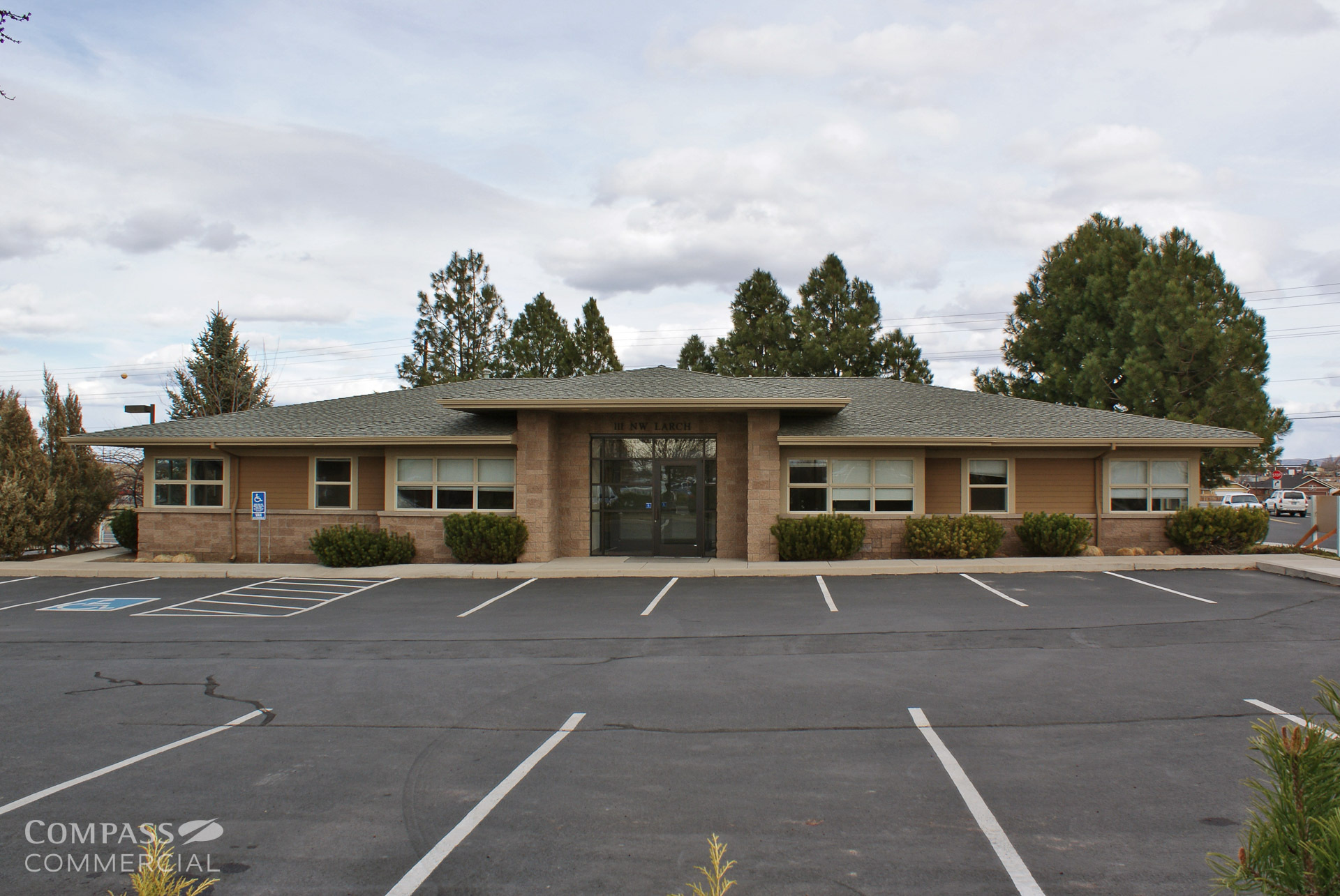 111 NW Larch Ave, Redmond, OR for lease Building Photo- Image 1 of 14