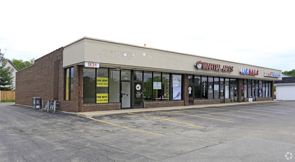 931 E Ogden Ave, Naperville, IL 60563