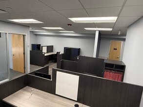 265 Exchange Dr, Crystal Lake, IL for sale Interior Photo- Image 2 of 7