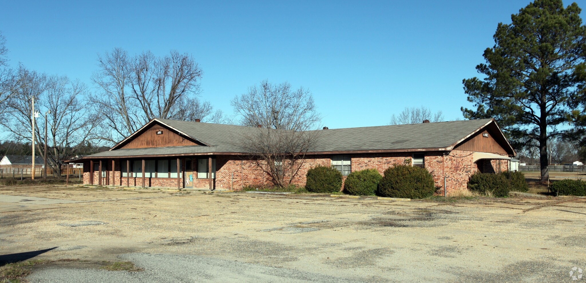 4305 Camden Hwy, Dalzell, SC for sale Primary Photo- Image 1 of 1