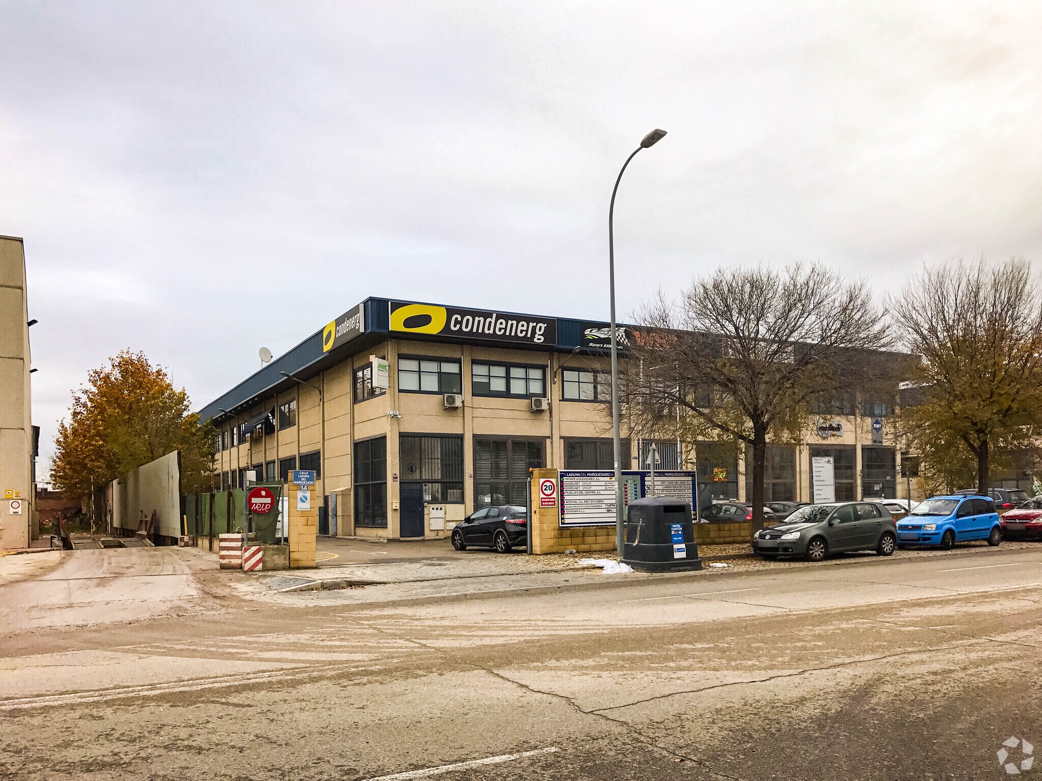 Calle Laguna del Marquesado, 14, Madrid, Madrid for sale Primary Photo- Image 1 of 1