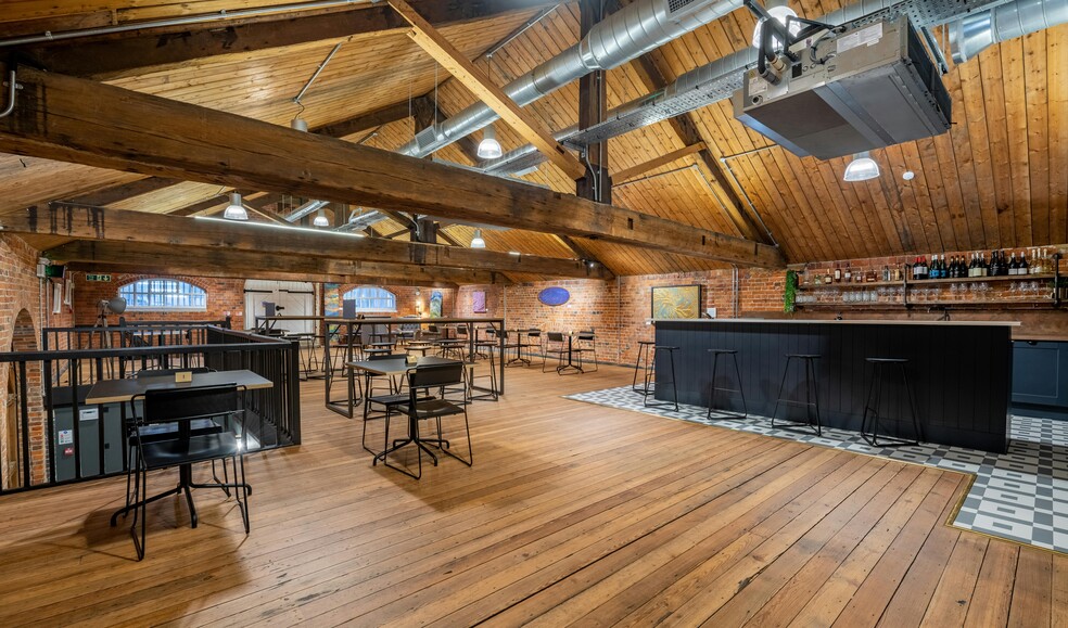 1 Back Of The Walls, Southampton for lease - Building Photo - Image 2 of 16