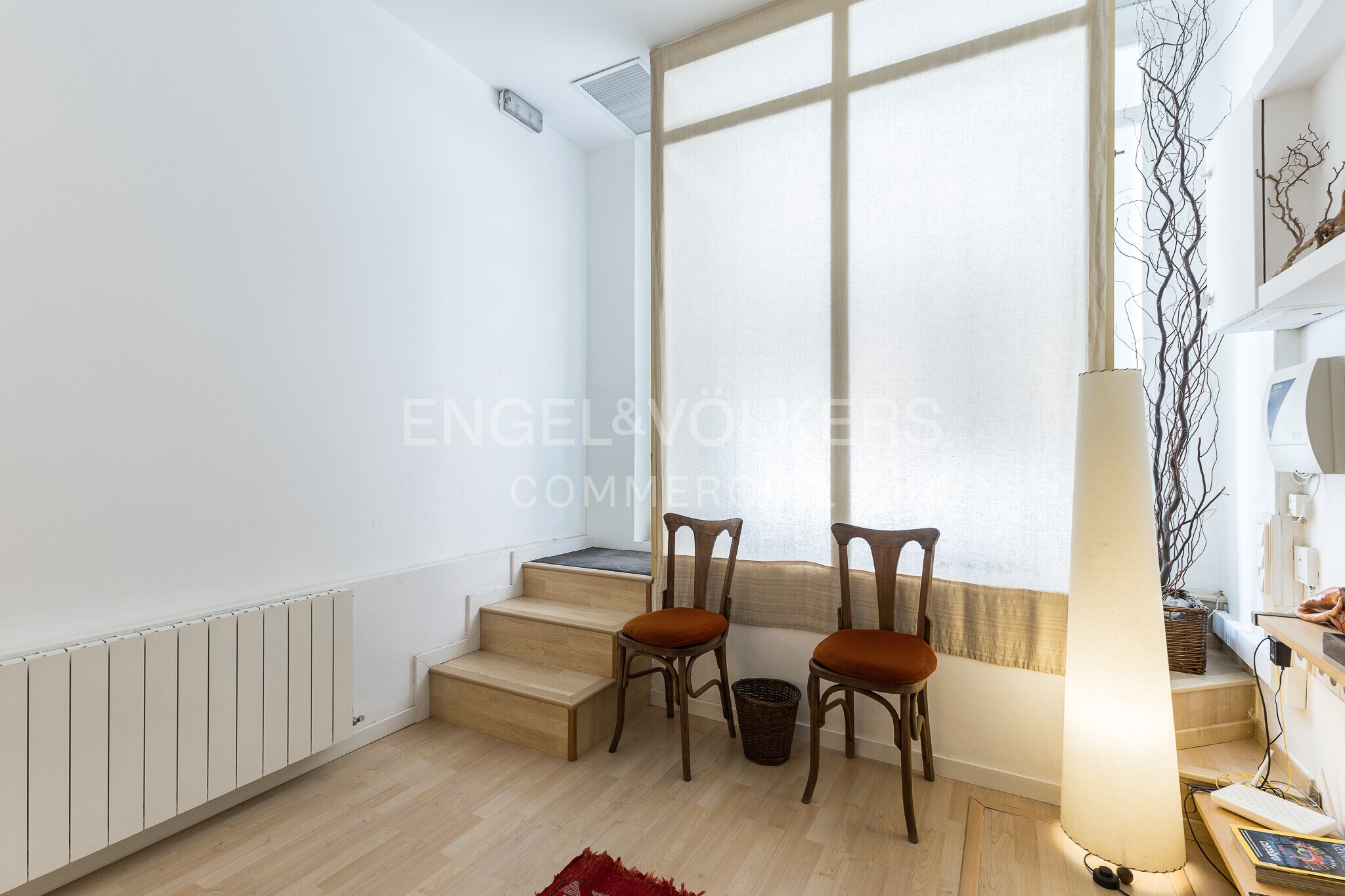 Retail in Barcelona, Barcelona for lease Interior Photo- Image 1 of 15