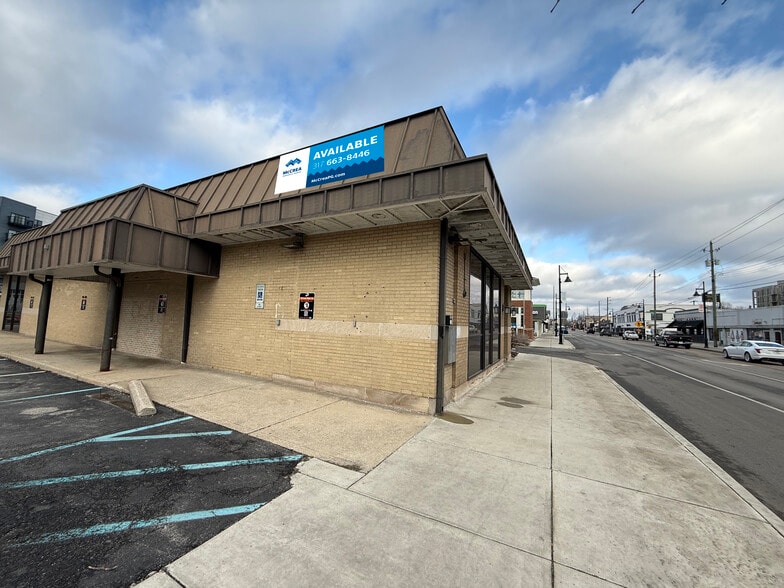 706 Broad Ripple Ave, Indianapolis, IN for lease - Building Photo - Image 2 of 5