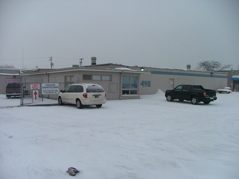 4911 Industrial Rd, Fort Wayne, IN for lease - Building Photo - Image 2 of 7