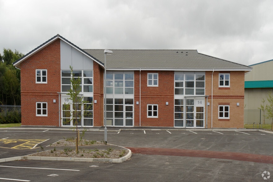 Inward Way, Ellesmere Port for sale - Building Photo - Image 2 of 3