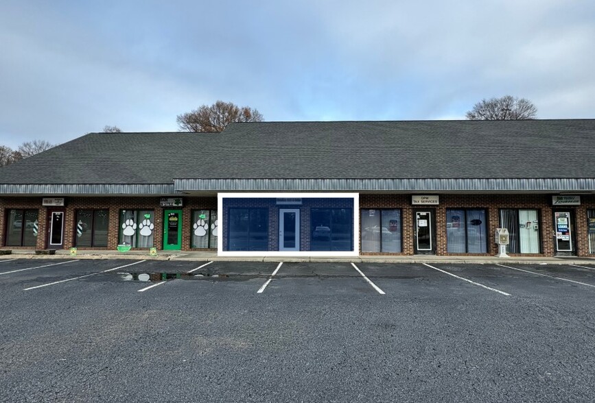 1016-1032 NE Main St, Simpsonville, SC for lease - Building Photo - Image 1 of 12