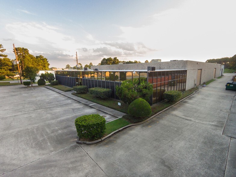 20527 Rhodes Rd, Spring, TX for sale - Building Photo - Image 1 of 1