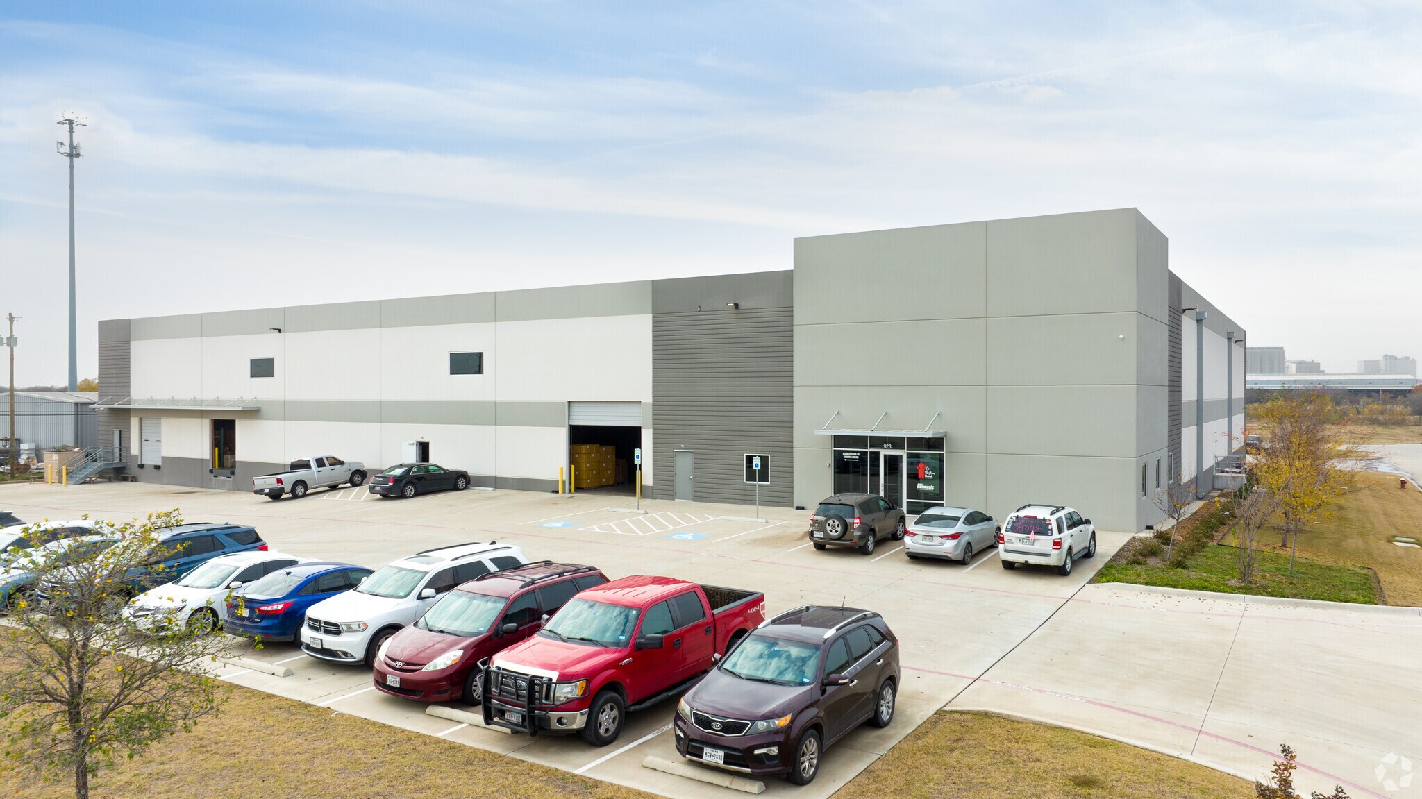 923 Cook Ln, Saginaw, TX for sale Primary Photo- Image 1 of 1