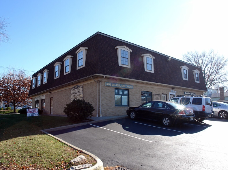 160 Market St, Saddle Brook, NJ for lease - Building Photo - Image 3 of 5