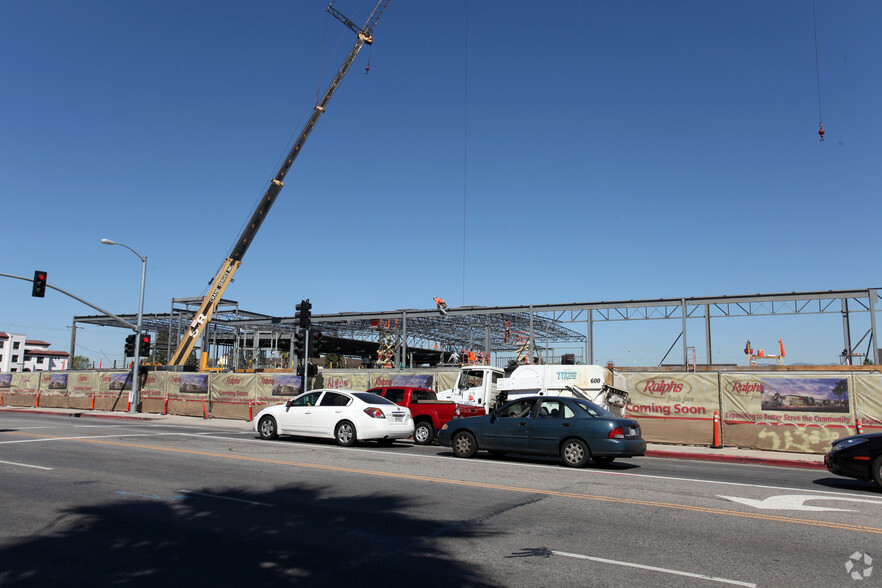 14049 Ventura Blvd, Sherman Oaks, CA for lease - Building Photo - Image 2 of 5