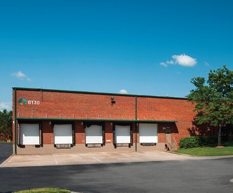6170 Duquesne Dr SW, Atlanta, GA for lease - Primary Photo - Image 1 of 5