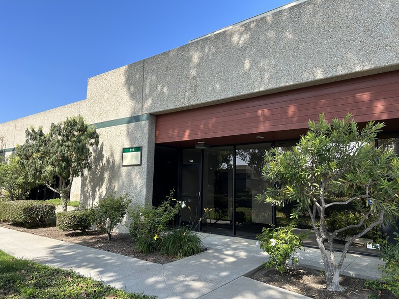 3201 Corte Malpaso, Camarillo, CA for lease - Building Photo - Image 1 of 3