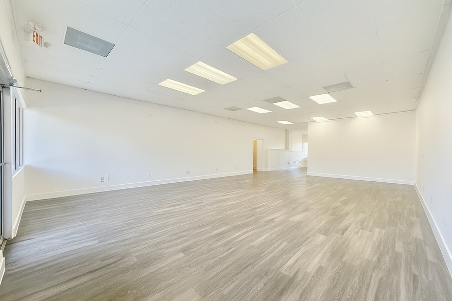 900 Round Rock Ave, Round Rock, TX for lease - Building Photo - Image 3 of 10
