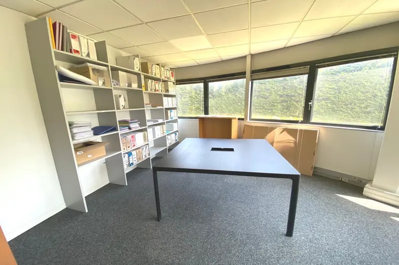 Office in Montpellier for lease - Interior Photo - Image 3 of 7