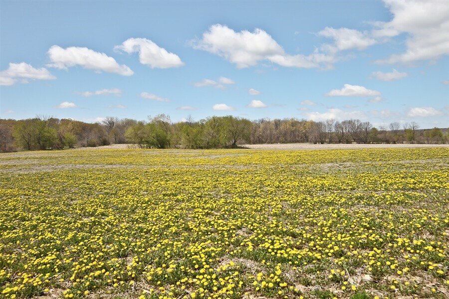 2585 Rusco Rd, West Bend, WI for sale Building Photo- Image 1 of 1