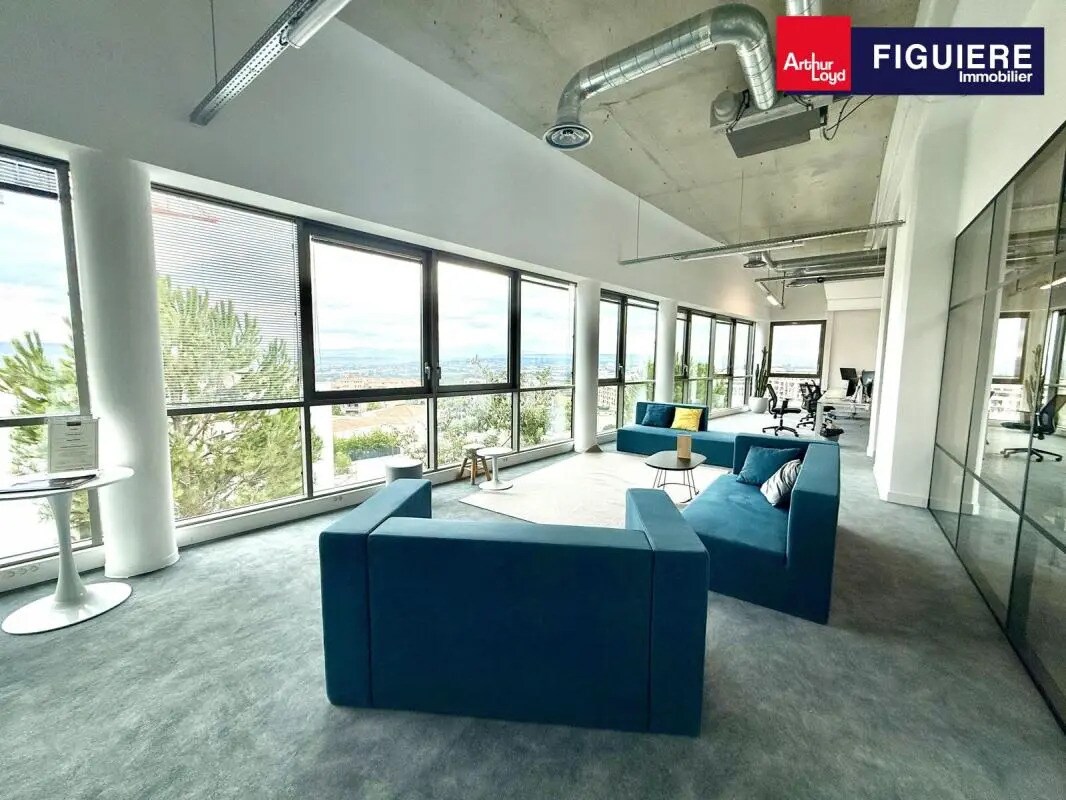 Office in Aix-en-Provence for lease Building Photo- Image 1 of 25