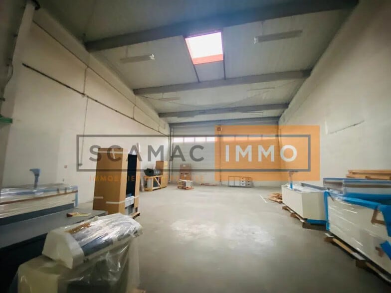 Industrial in Vitry-sur-Seine for lease - Interior Photo - Image 3 of 4