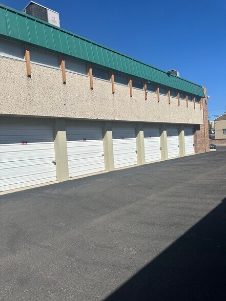 228 Auburn Dr, Colorado Springs, CO for lease - Building Photo - Image 2 of 6