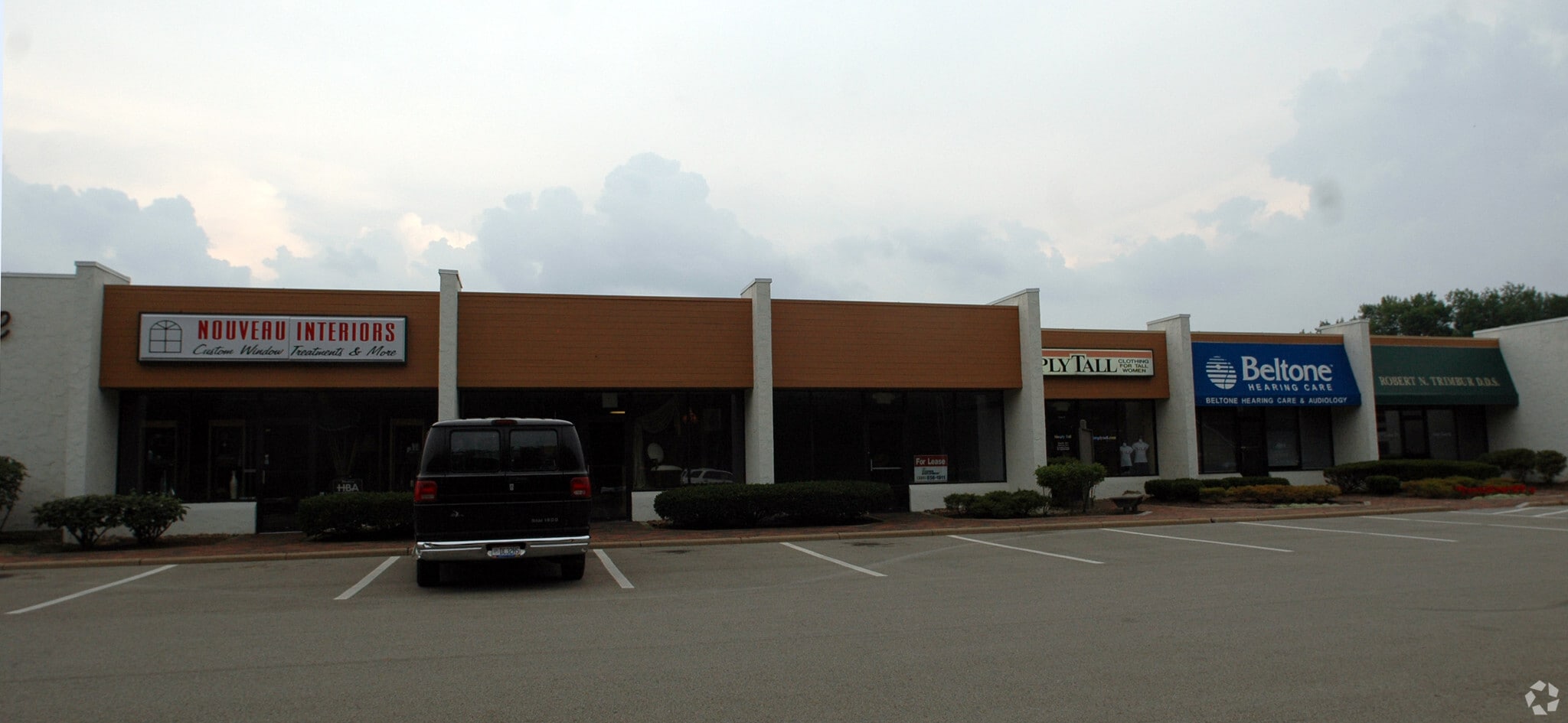 5000 E Market St, Warren, OH 44484 - The Market Place (Suite 8