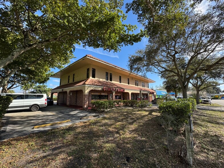 7710 NW 56th Way, Pompano Beach, FL for lease - Building Photo - Image 2 of 11