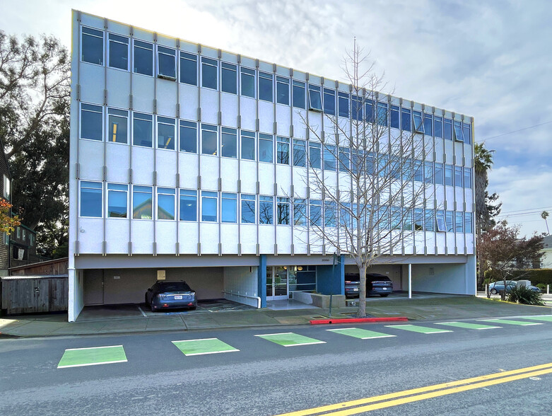 2000 Hearst Ave, Berkeley, CA for lease - Building Photo - Image 1 of 16