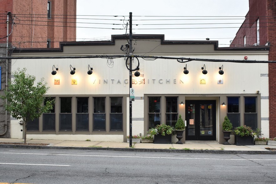 2098-2100 Boston Post Rd, Larchmont, NY for sale - Building Photo - Image 1 of 1