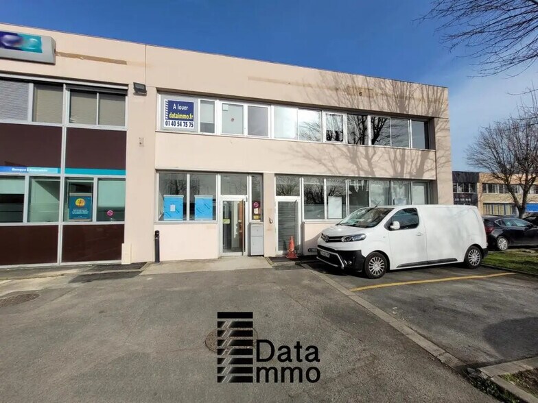 3 Rue Des Coutures, Torcy for lease - Building Photo - Image 1 of 8