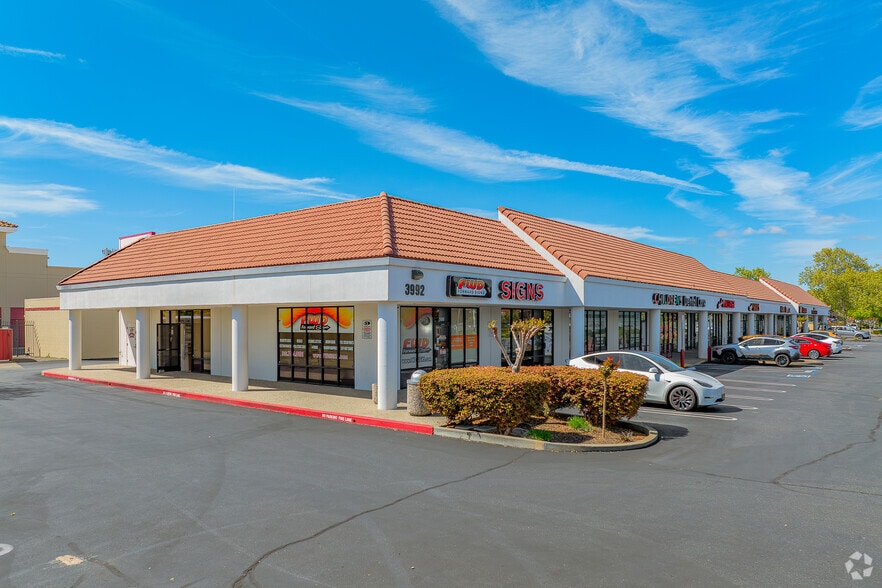 1251 Base Line Rd, Roseville, CA for lease - Building Photo - Image 2 of 7