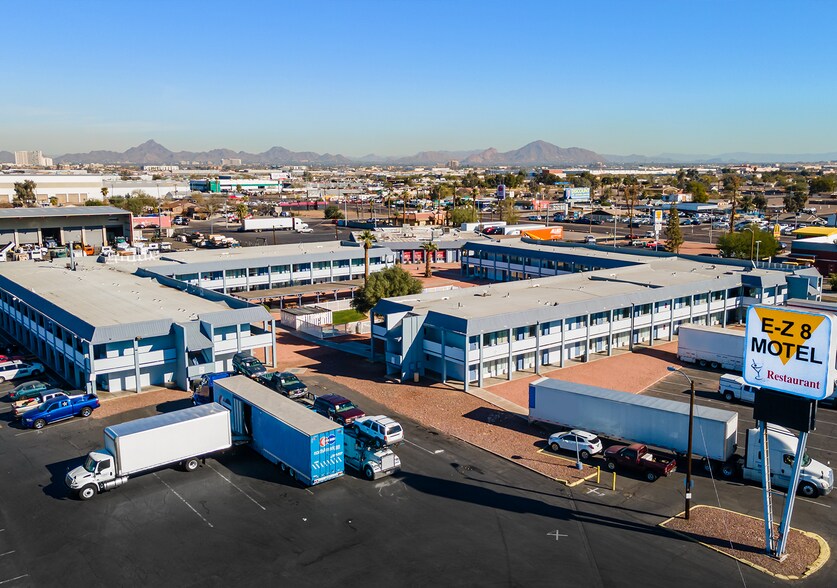 1820 S 7th St, Phoenix, AZ for sale - Primary Photo - Image 1 of 5