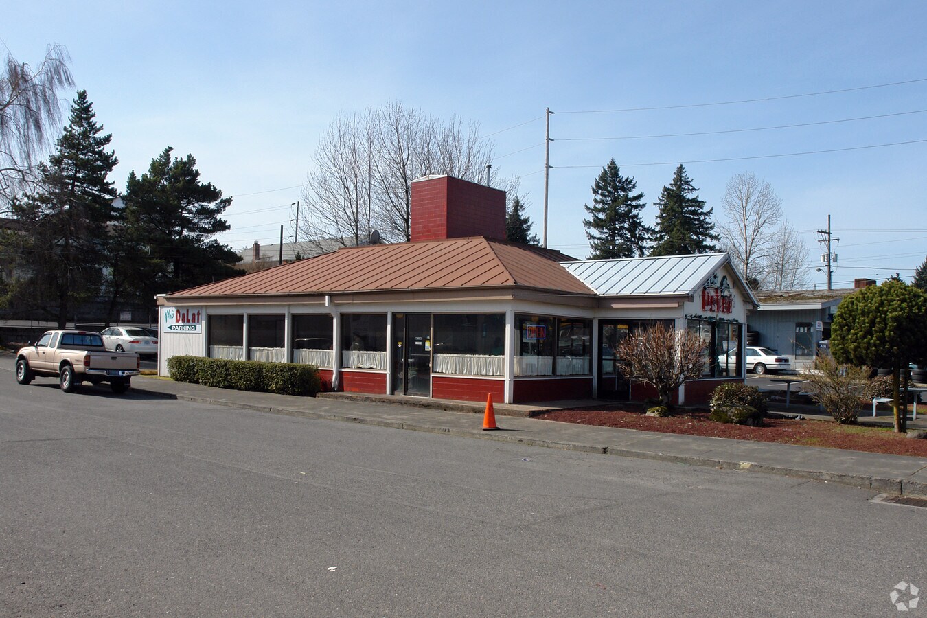 10232 NE Sandy Blvd, Portland, OR 97220