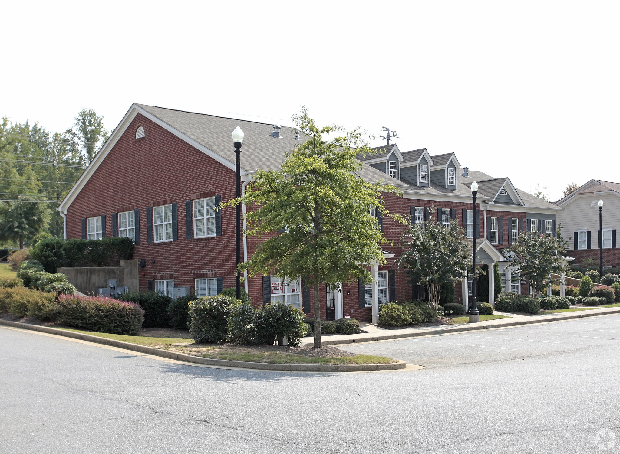 160-182 Prospect Pl, Alpharetta, GA for lease Primary Photo- Image 1 of 14