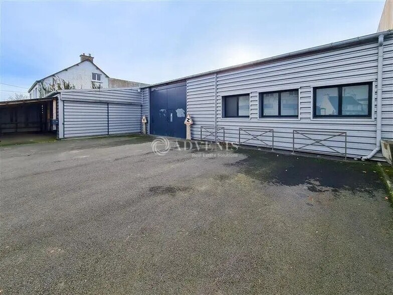 Flex in Saint-Brieuc for lease - Building Photo - Image 2 of 11