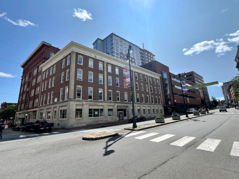 120-400 Exchange St, Portland, ME for lease - Building Photo - Image 1 of 1