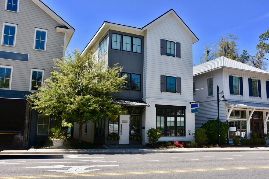 212 Bluffton Rd, Bluffton, SC for lease - Building Photo - Image 2 of 4