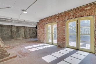 900-906 2nd St, Sacramento, CA for lease Interior Photo- Image 2 of 5