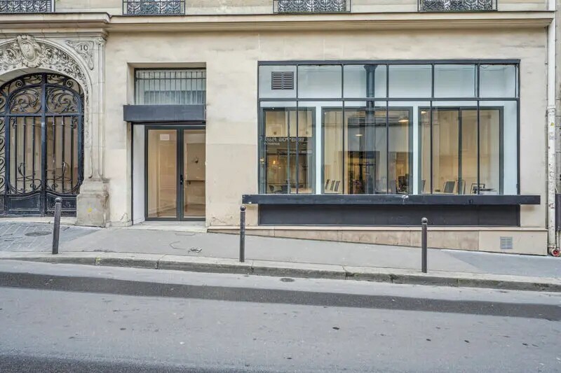 Office in Paris for sale - Building Photo - Image 1 of 14