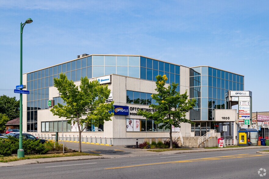 1600 Boul Curé-Labelle, Laval, QC for lease - Primary Photo - Image 1 of 9