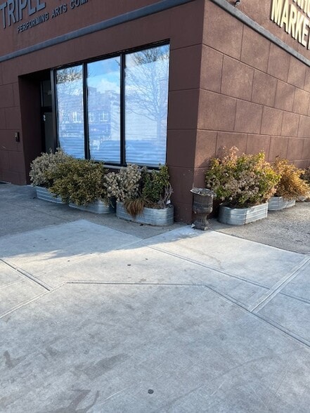 7223 20th Ave, Brooklyn, NY for lease - Primary Photo - Image 1 of 9