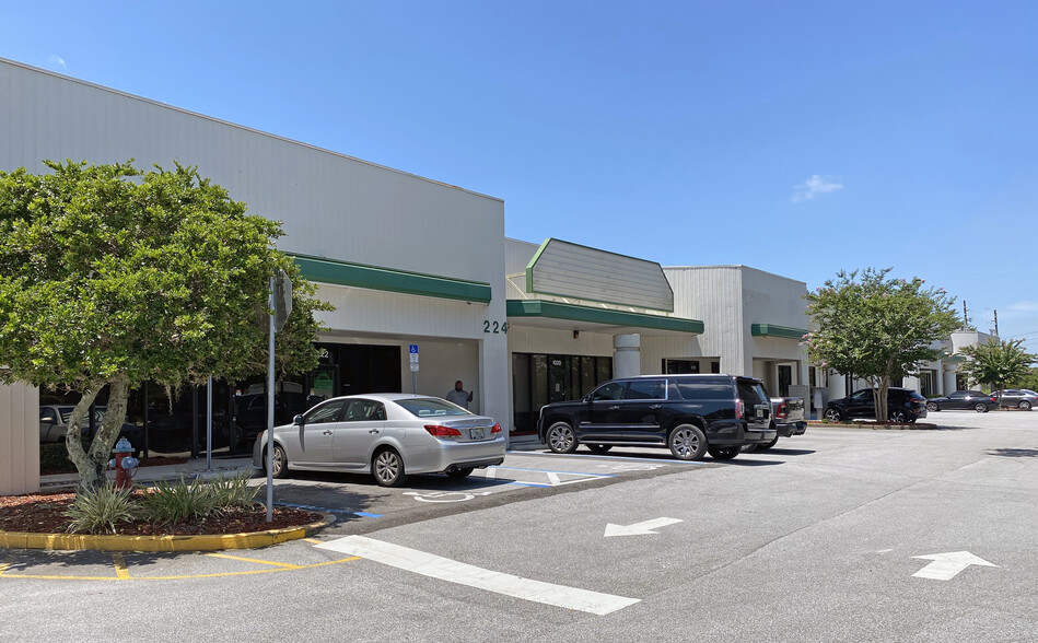 224 W Central Pky, Altamonte Springs, FL for lease - Building Photo - Image 1 of 5