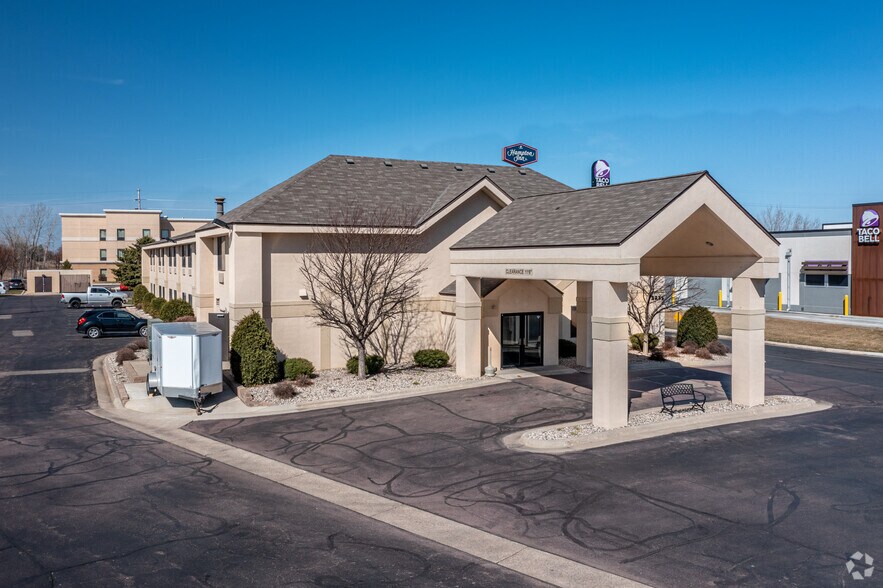 2225 N State St, Fairmont, MN for sale - Primary Photo - Image 1 of 9