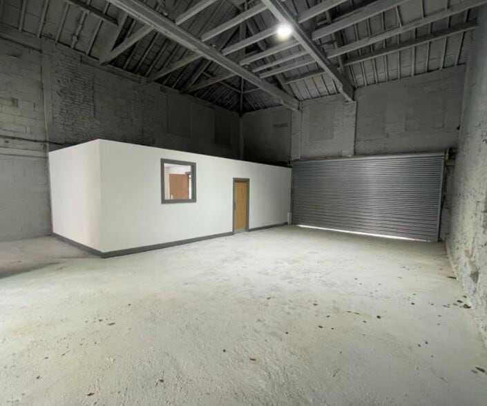 Crown St, Accrington for sale - Interior Photo - Image 3 of 26