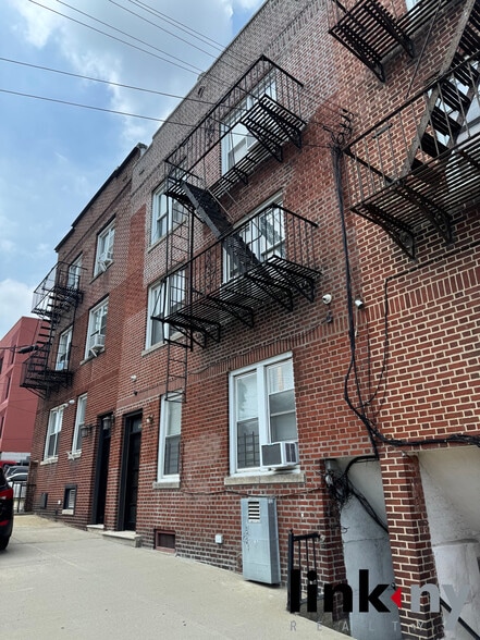 93 E 233rd St, Bronx, NY for sale - Building Photo - Image 2 of 16